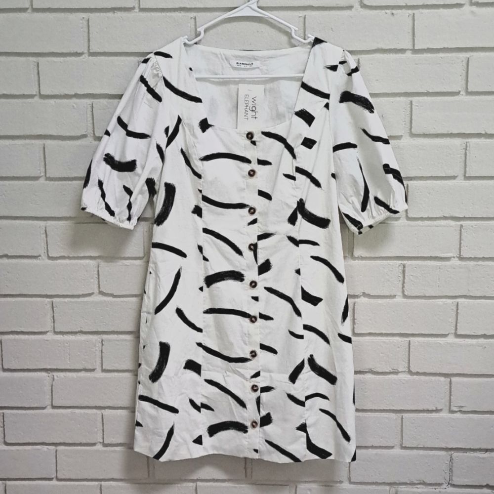 Glamorous White/Black Button Down Dress. Size 8 NWT